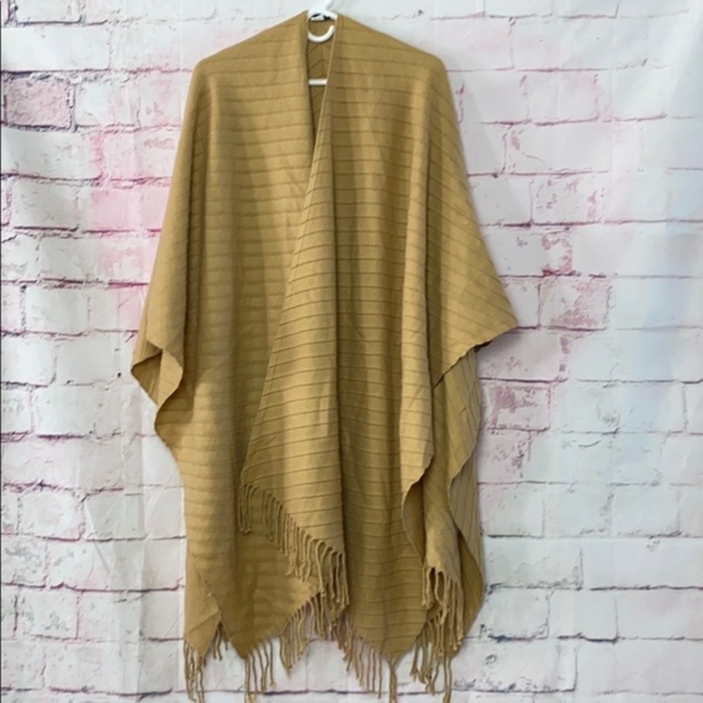 CROFT & BARROW Onesize Tan Poncho - Picture 9 of 10